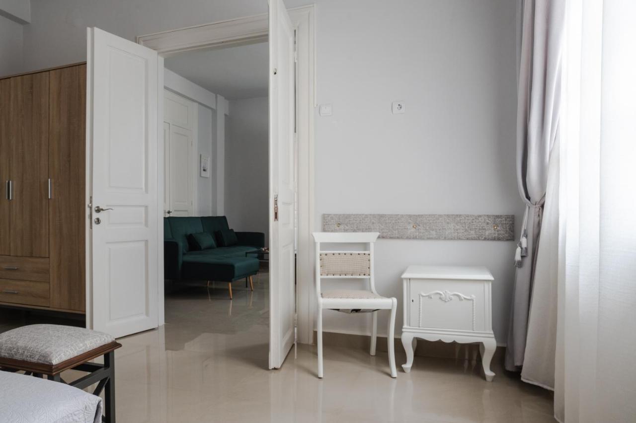Polytimon, An Athenian Neoclassical Apartment Exterior photo